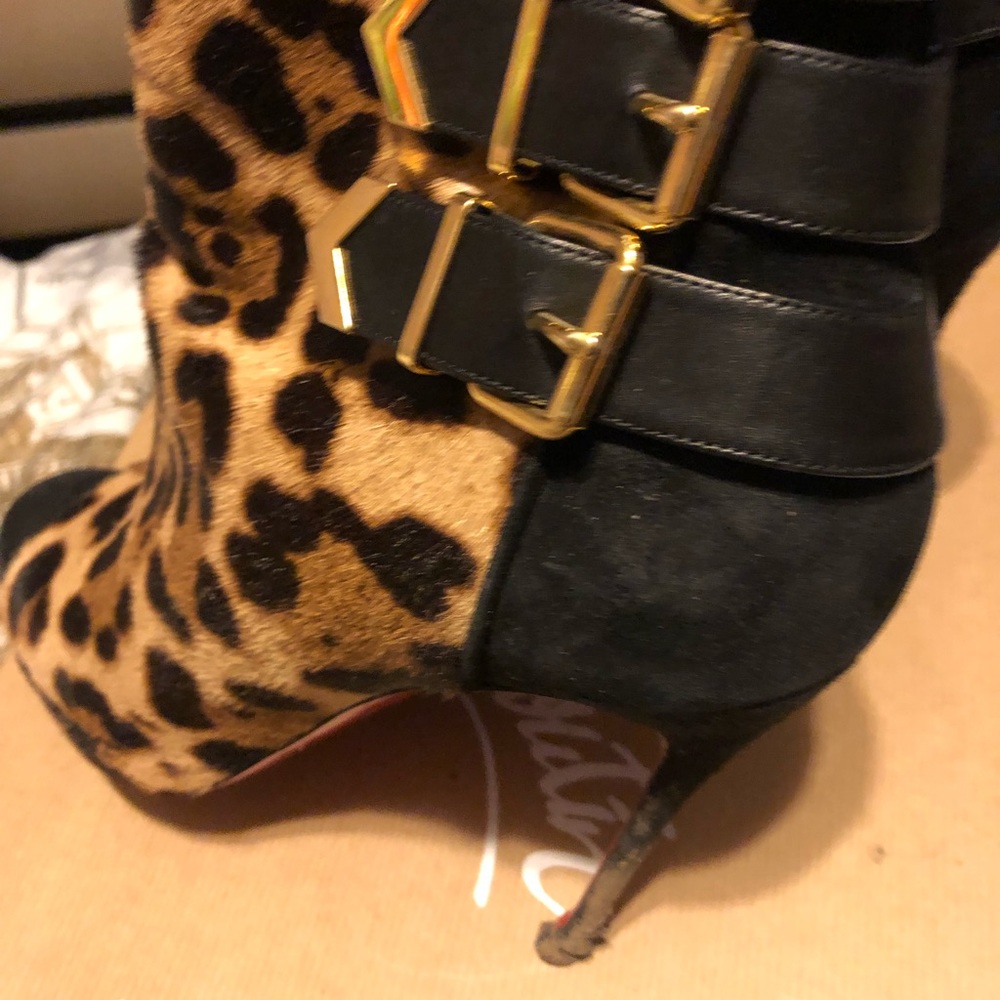 💯 Authentic Christian louboutin/Taken best offer - Picture 3 of 5